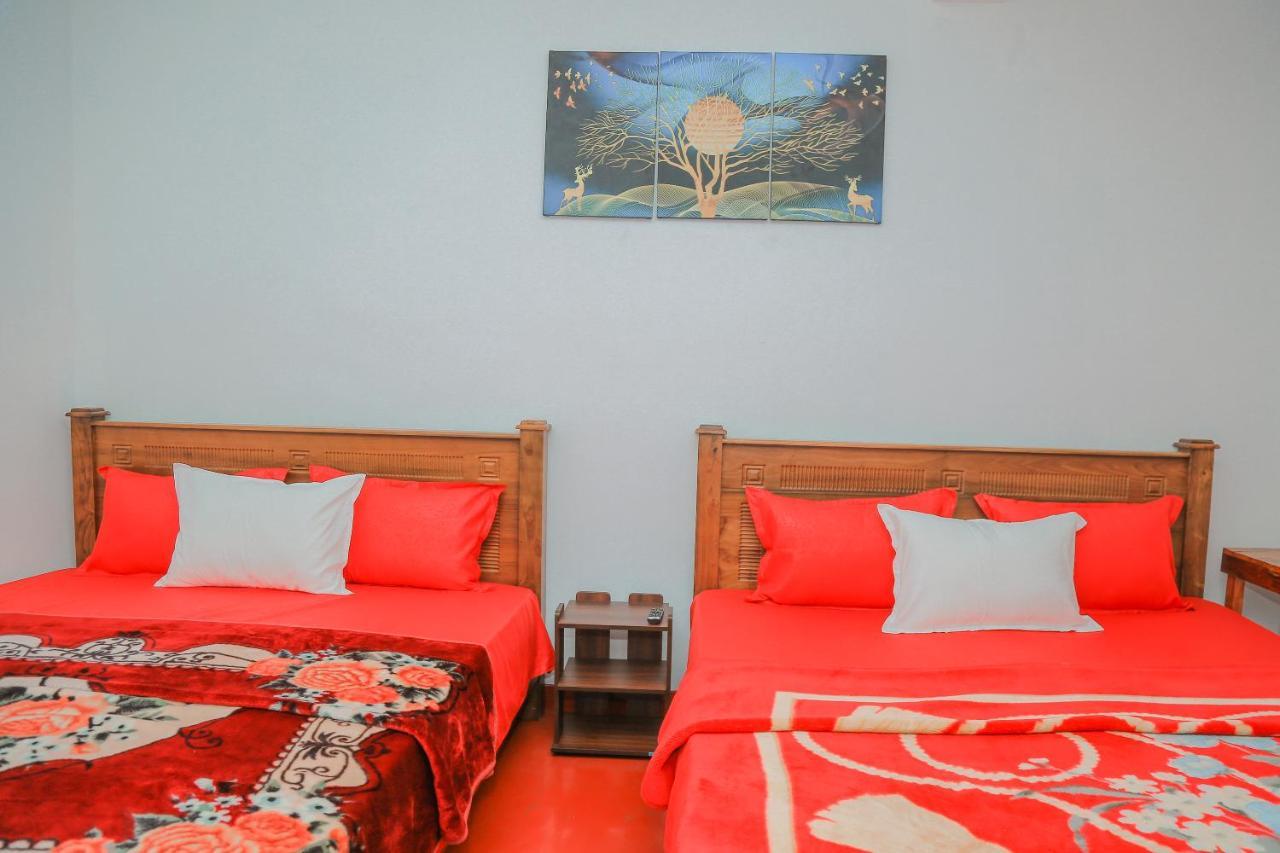 Royal Guest Hotel Inn Нувара-Элия Экстерьер фото